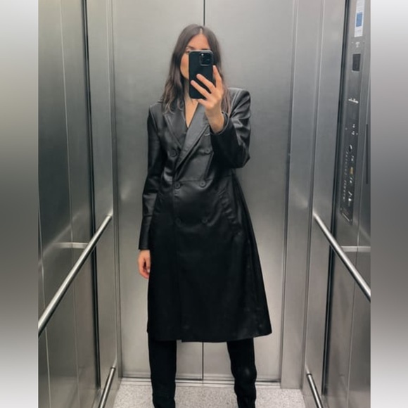 ZARA LEATHER JACKET! this season Leather Jacket is so in! Nwot